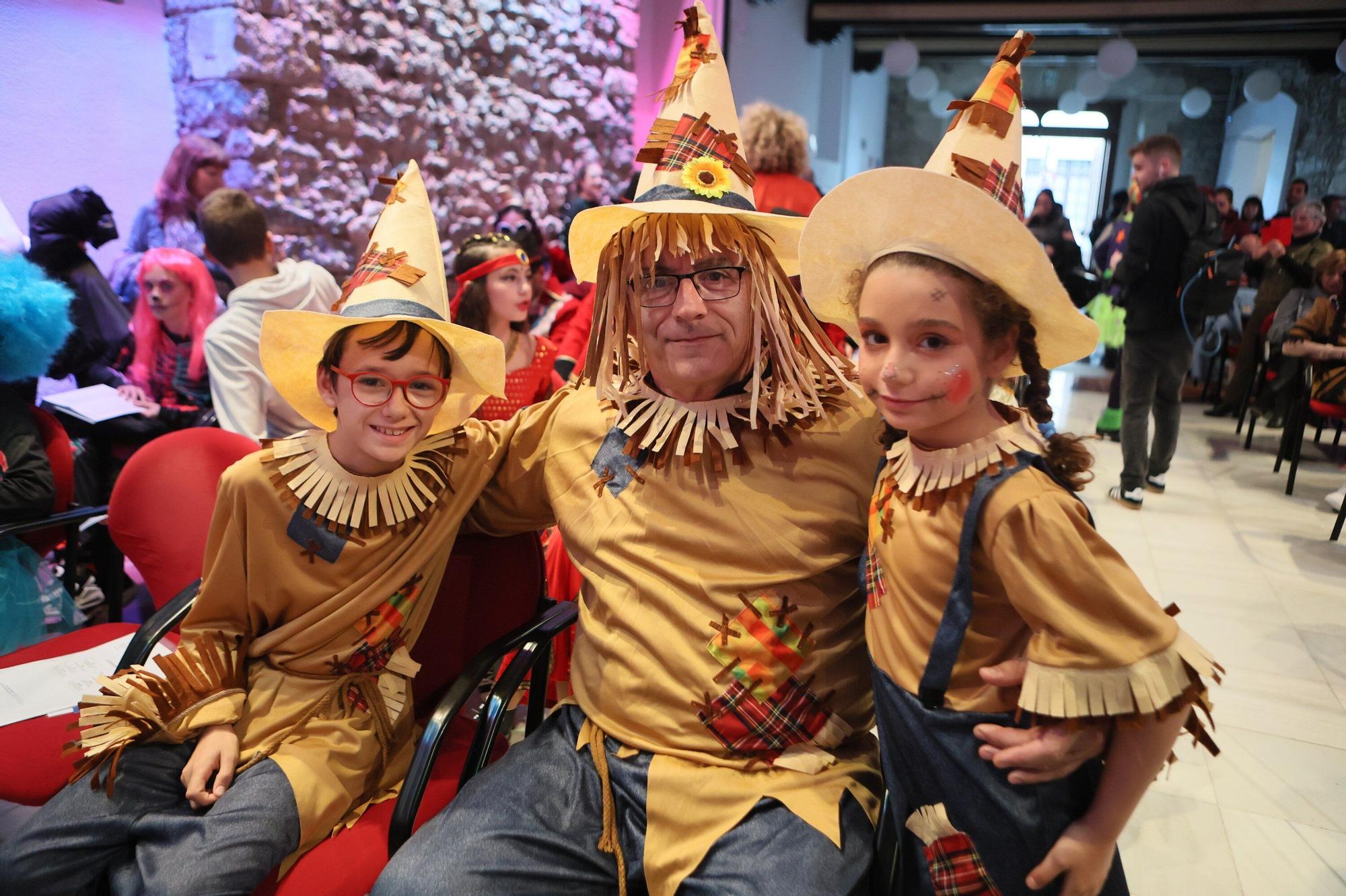 En imágenes: Presentación de Carnaval de las comparsas en el Palacio Villa Suso