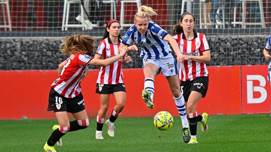 La Real Sociedad impone su ley en el derbi de Lezama