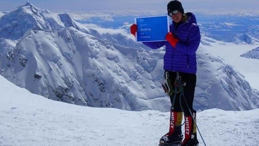 Muere una escaladora australiana cuando descendía de coronar el Everest