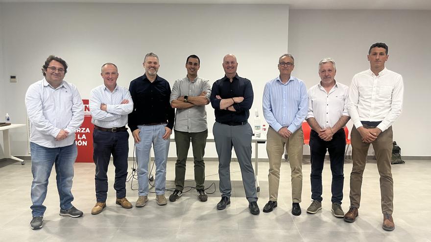 Más de 70 profesionales analizan el futuro del sector porcino en Navarra, con la bioseguridad como reto