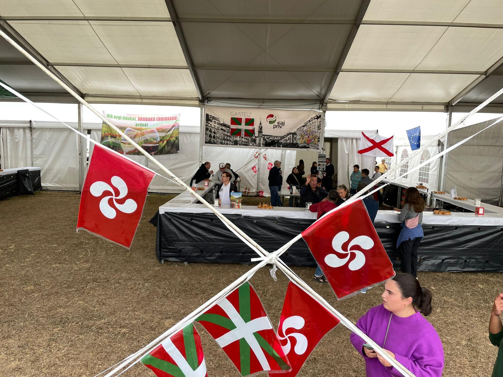 En imágenes: El Alderdi Eguna reúne a miles de jeltzales en un ambiente festivo