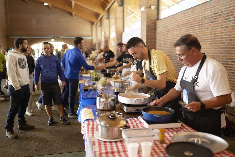 Kantu Afaria y concurso gastronómico en las Agorreko Santikutzak de Legazpi