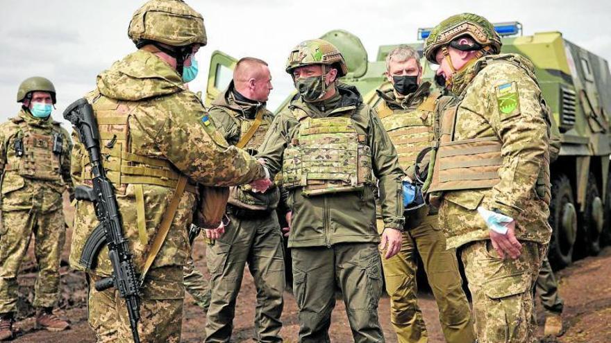 Ucrania se moviliza ante la amenaza rusa en Crimea