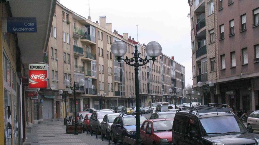 Buscan el implante coclear de un niño de tres años en el barrio El Pilar de Vitoria