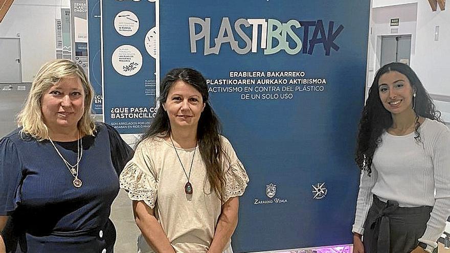 El Ayuntamiento  de Zarautz crea la  campaña ‘Plastibistak’