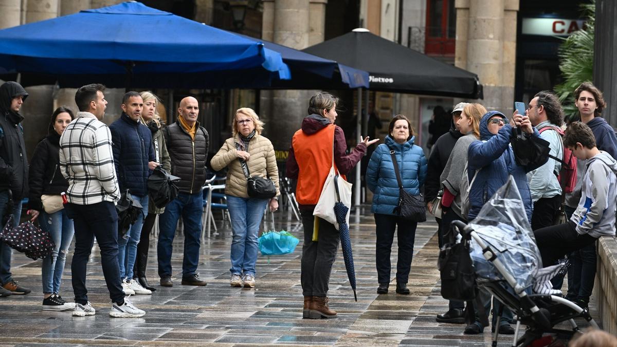 El Ayuntamiento publicó el año pasado una guía de buenas prácticas para las visitas guiadas.