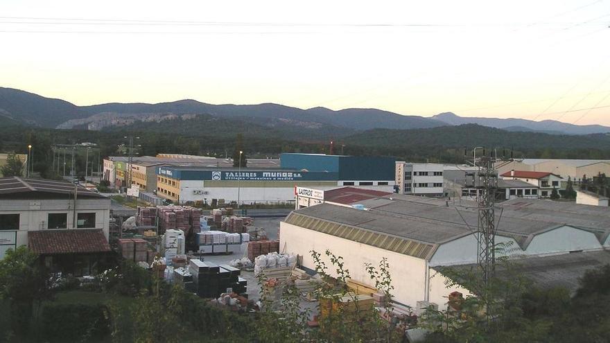 Herido un trabajador de 47 años al caerle encima un dispositivo mecánico en Altsasu
