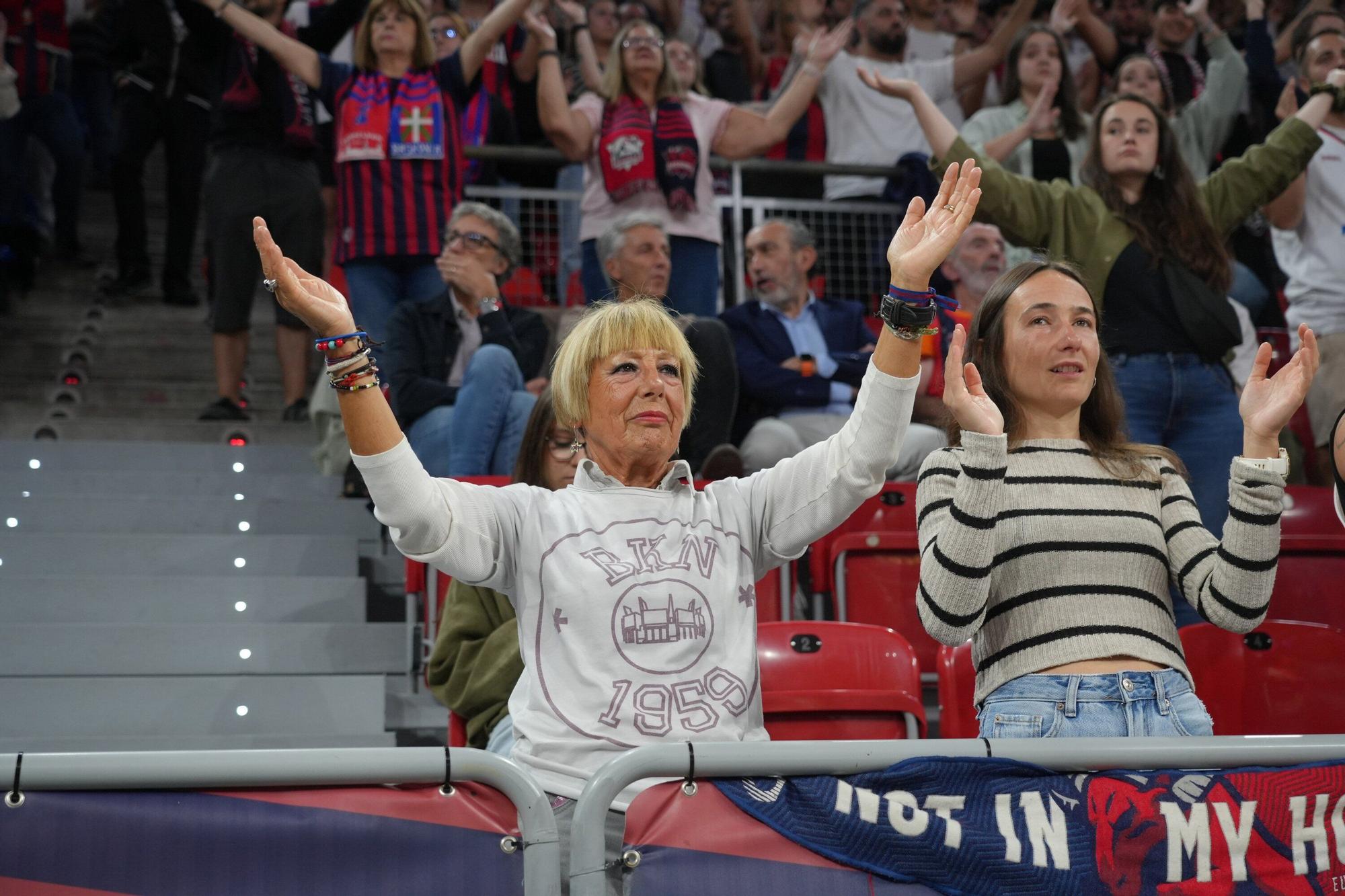 En imágenes: Ambientazo en el Baskonia-Partizan (¡Búscate en las fotos!)