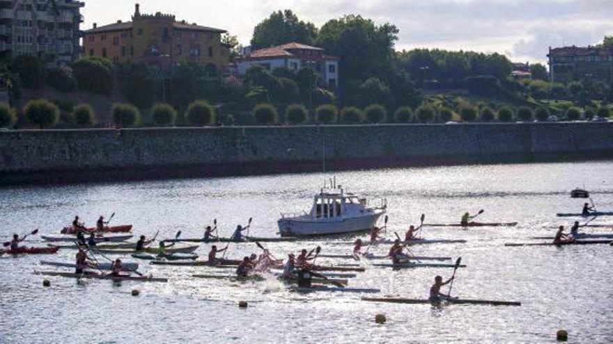 Xabier Osa y Alfonso Juez ganan la VII Travesía Internacional del Nervión
