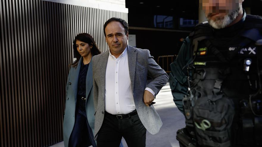 El propietario del Ventorro y Juanfran Pérez Llorca declaran en los juzgados de Catarroja
