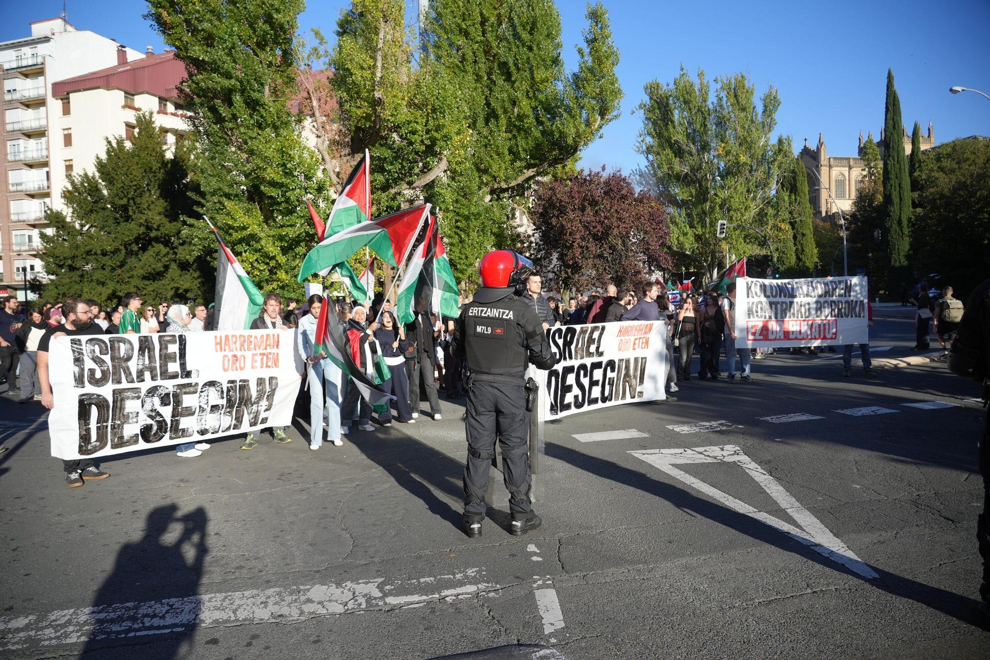 Manifestación en favor del pueblo de Gaza en Vitoria