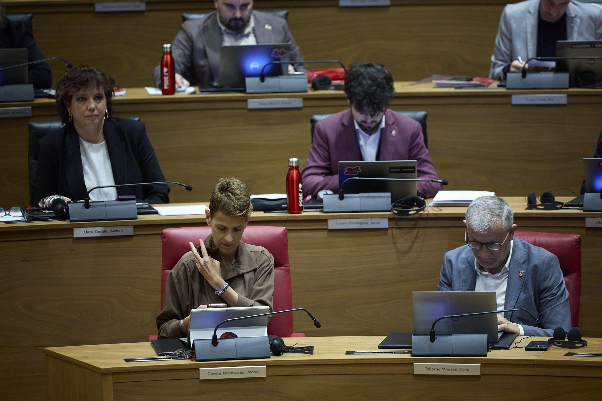 Fotos del pleno del Parlamento de Navarra (jueves 23 de octubre de 2025)