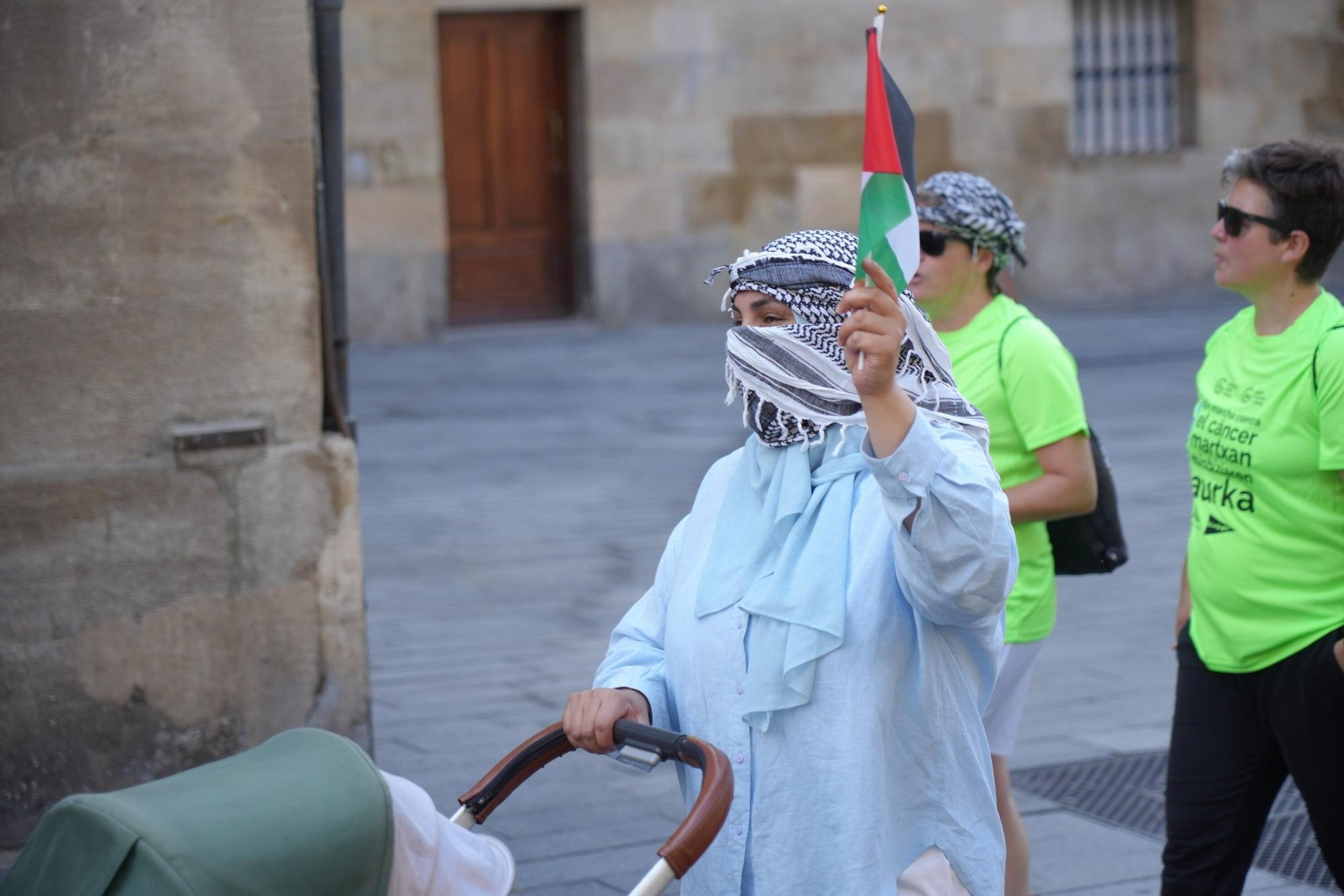 En imágenes: Manifestación en Vitoria-Gasteiz a favor de Palestina