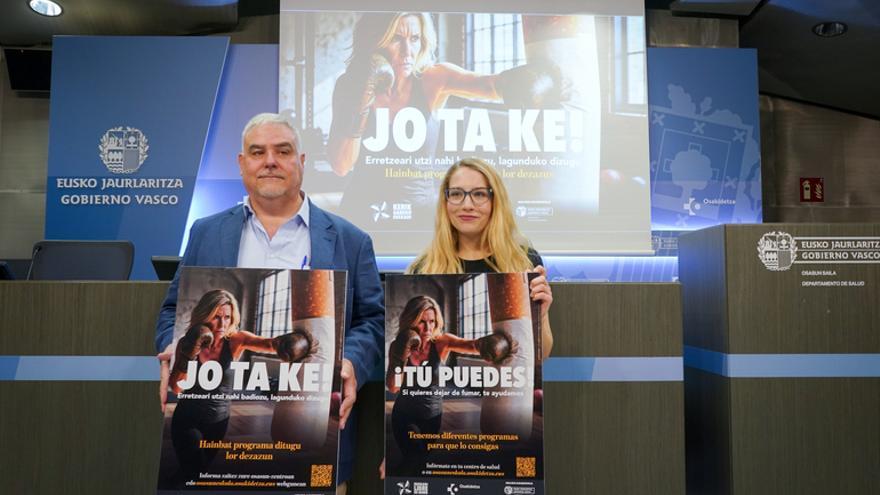 Eusko Jaurlaritzak 40-70 urteko emakumeengan jarri du arreta tabakismoaren aurkako borrokan