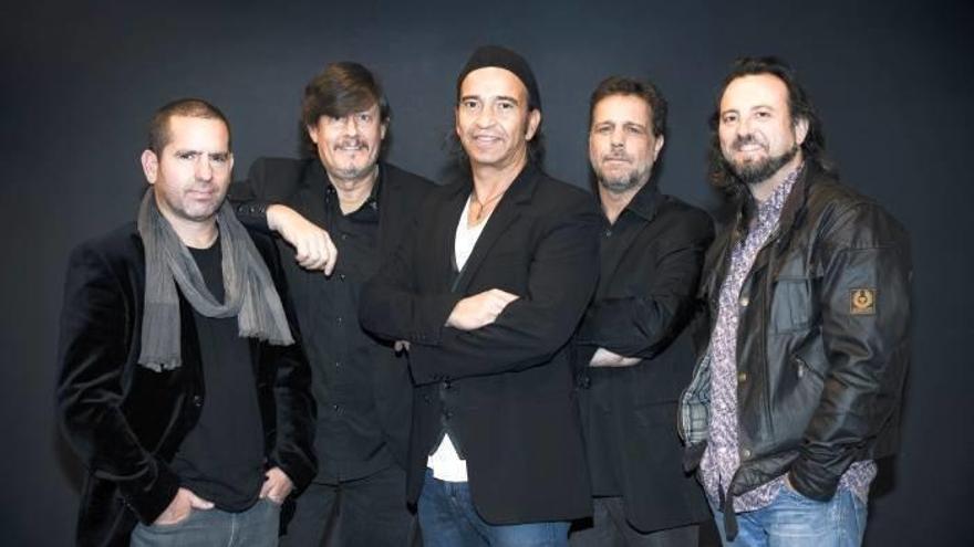 Los Secretos: “Versionar a los grandes ha sido tan complejo como divertido”