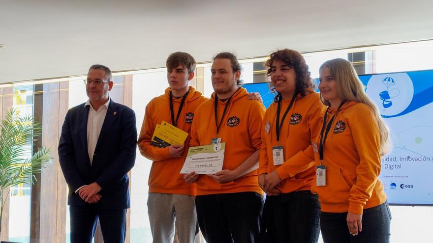 Estudiantes del Instituto Mariana Sanz de Pamplona, ganadores de la 8ª edición de CanSat Navarra