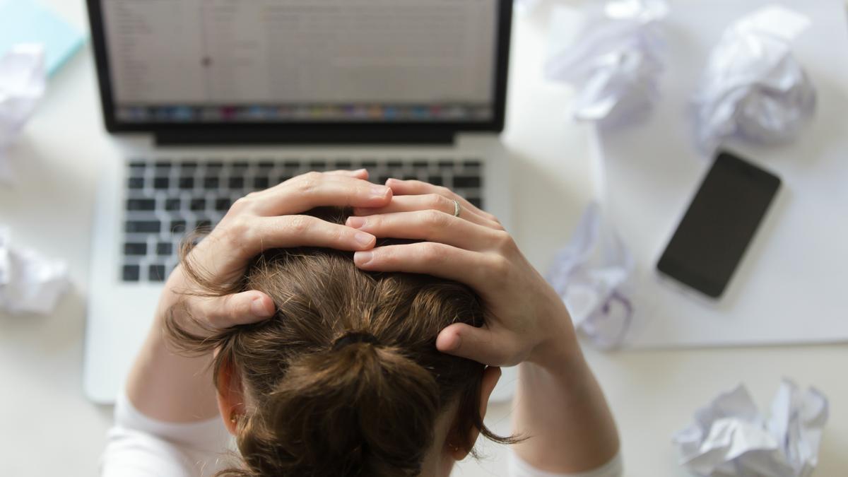 ‘Burnout’ terminoak lanarekin erreta egotearen sentsazioari egiten dio erreferentzia