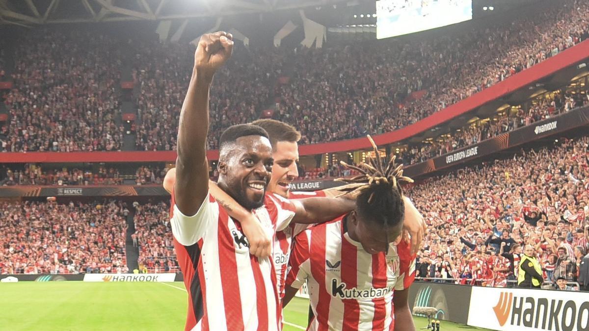 Los hermanos Williams junto a Sancet en el partido contra el Az Alkmaar en San Mamés