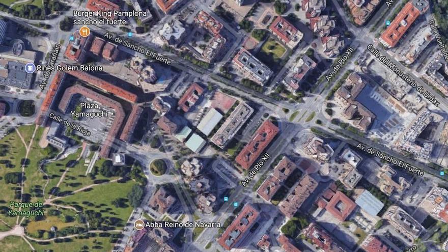 El horario de funcionamiento de estas zonas rojas de aparcamiento será el comercial para facilitar el acceso a los establecimientos de la zona por parte de los clientes que se acerquen a ellos, informa el Ayuntamiento.