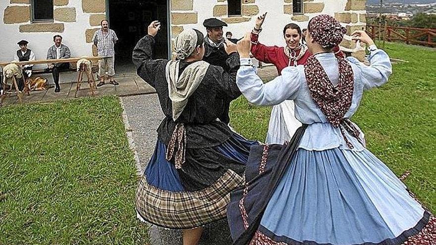 Aiete arranca el viernes sus dos fines de semana de fiestas