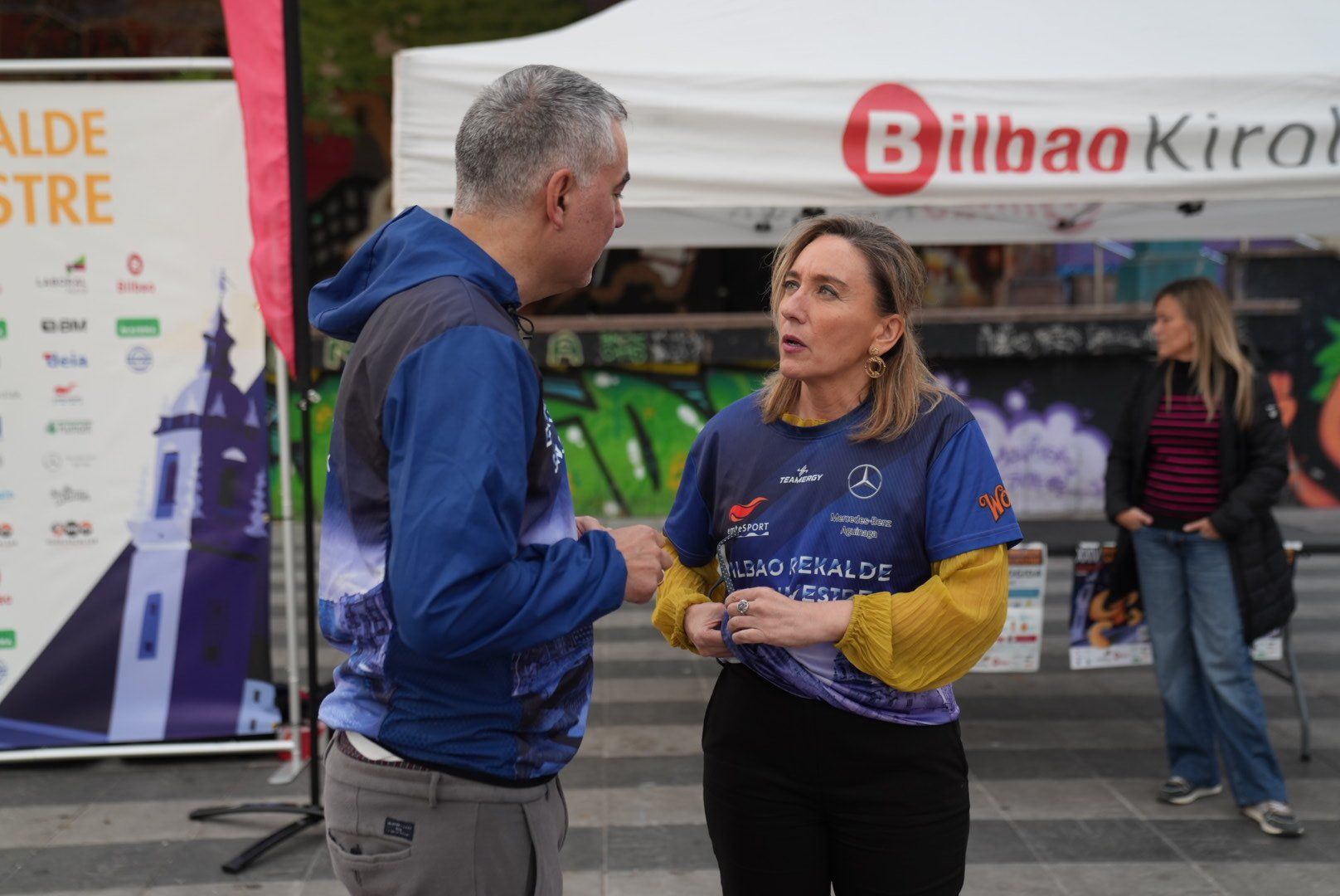 Presentación de la San Silvestre Bilbaina en la plaza de Rekalde