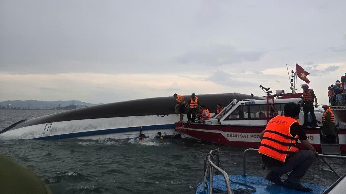 Al menos 34 personas han muerto tras volcar una embarcación en la bahía de Ha Long, en Vietnam