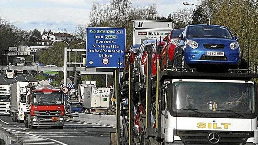 Francia impondrá una tasa a los camiones