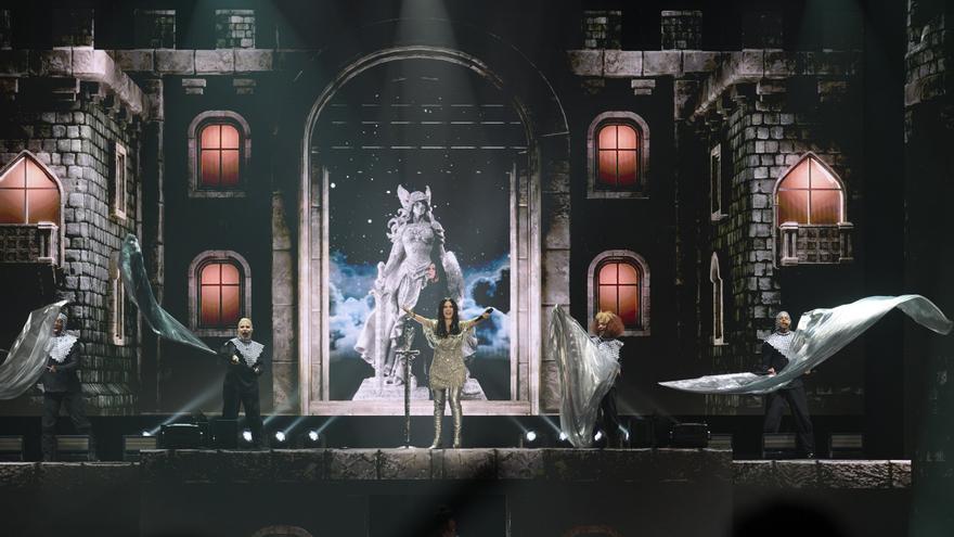 Crítica del concierto de Laura Pausini en el Navarra Arena de Pamplona: la gran fiesta de la música hispanoamericana