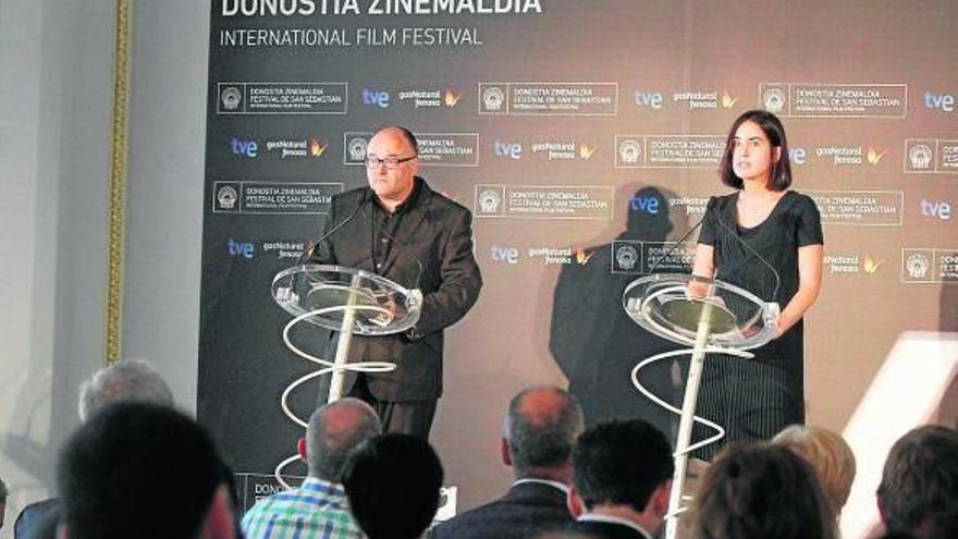 José Luis Rebordinos y Maialen Beloki, ayer, en la presentación ofrecida en el hotel María Cristina.