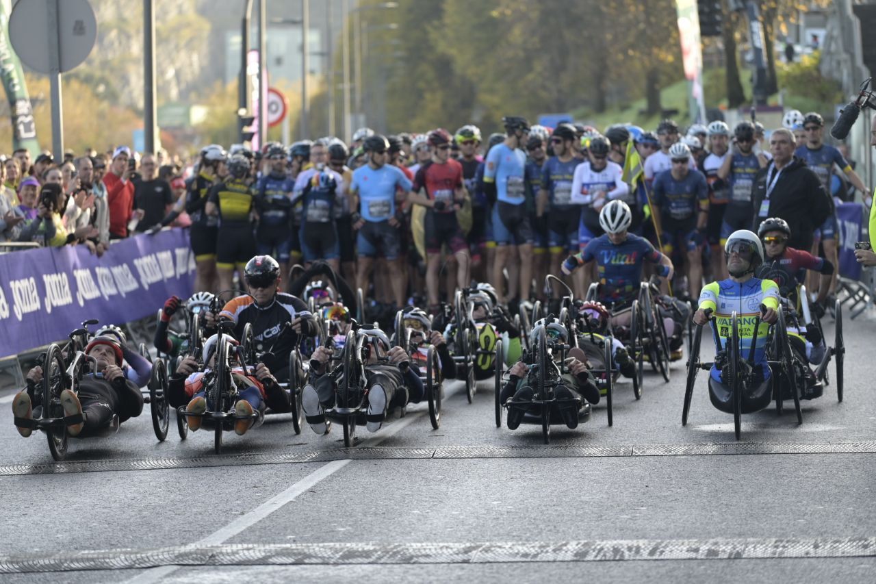 En imágenes: Ilusión y concentración en la salida de la Behobía- San Sebastían