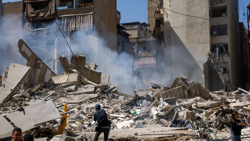 Albares cree que la guerra en Irán está "fuera de control"  y advierte de la "desestabilización total" de la región