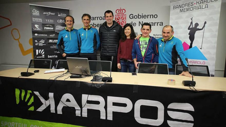 De izda a dcha: Edu Ezkurra, Fermín Ilarregi, Ruben Goñi, Laura Sola, Martín Montañés e Ipe Lizarraga.