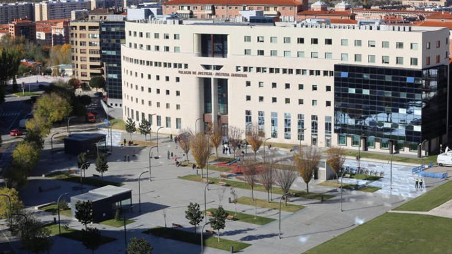 Exterior del Palacio de Justicia de Pamplona.