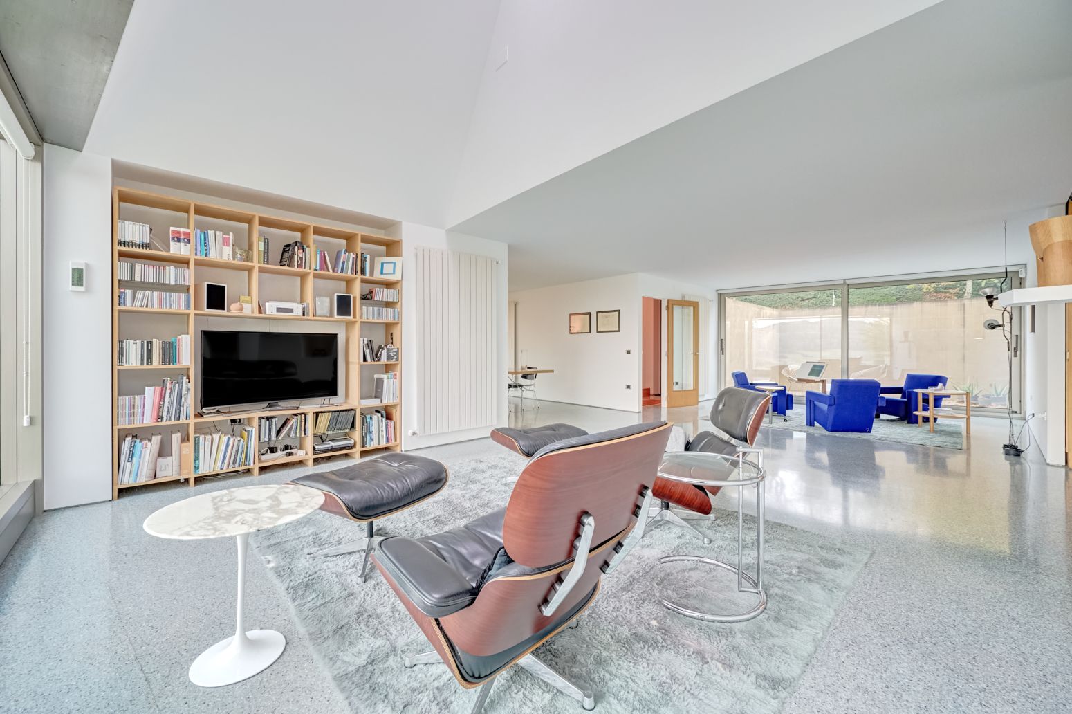 Una vivienda única en Alzuza sale al mercado: luz natural, paisaje del valle y un diseño pensado para el bienestar