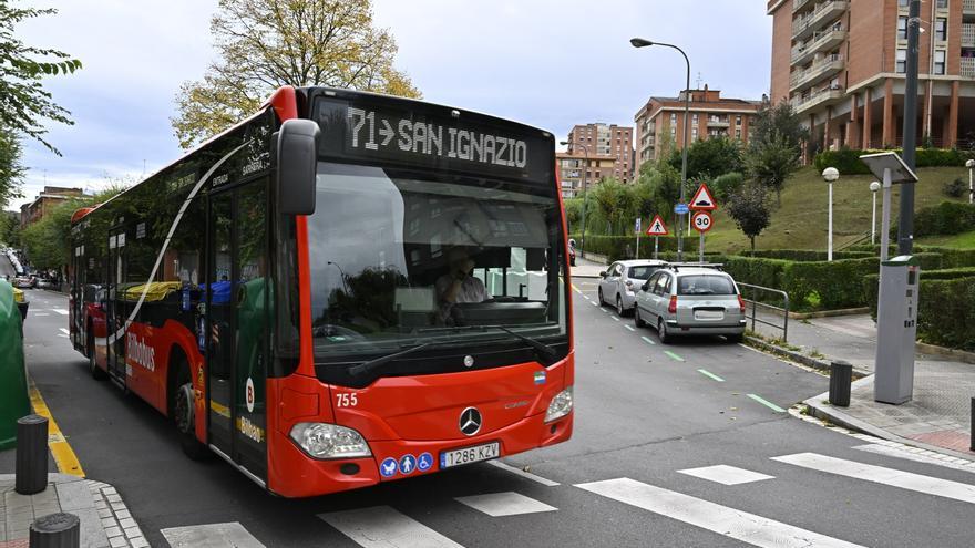 El convoy de Bilbobus de San Ignacio