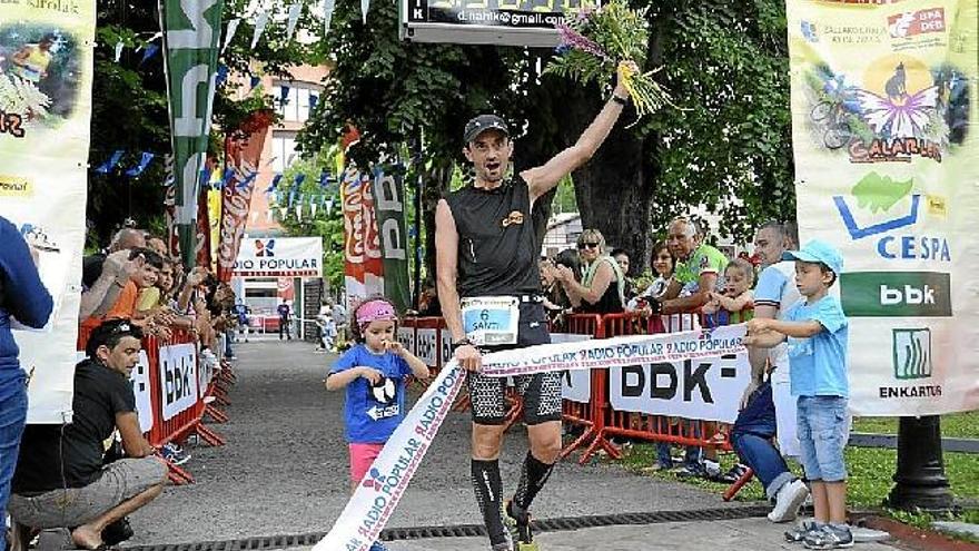 Santi Obaya triunfa en  el maratón de montaña