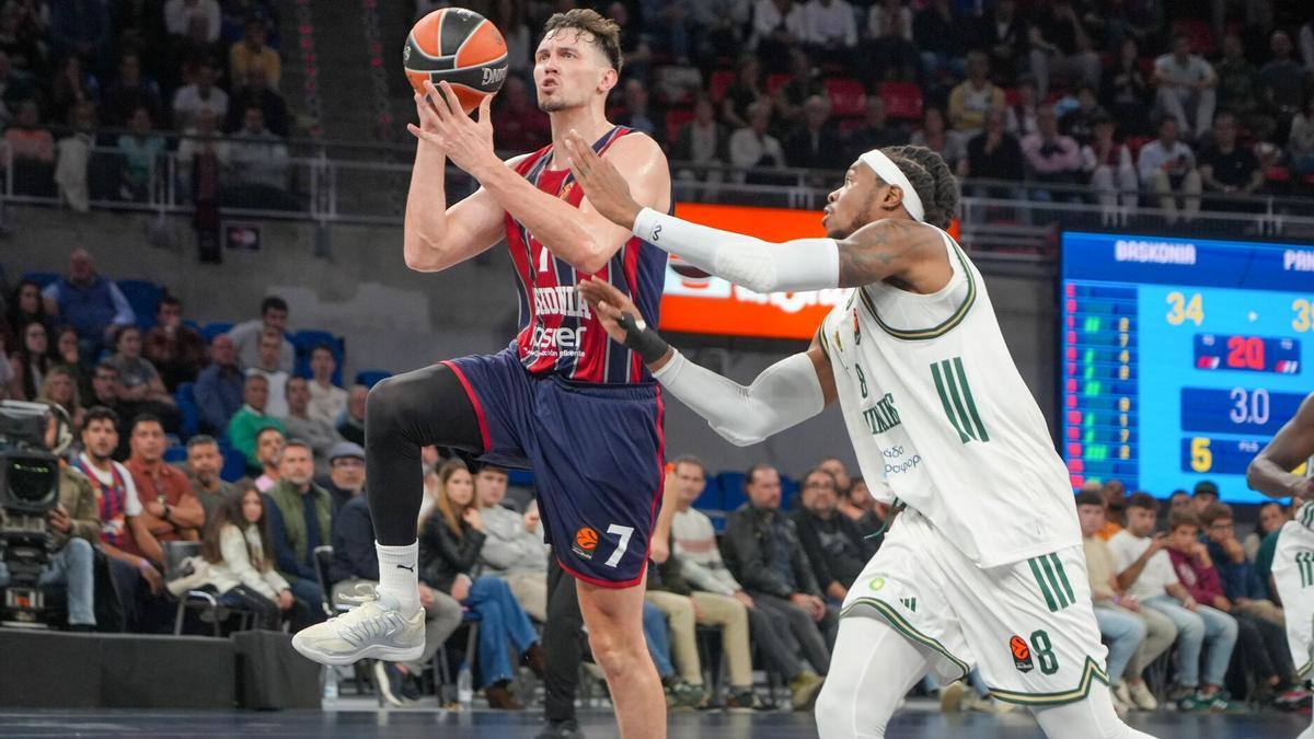 Rodion Kurucs, durante el Baskonia-Panathinaikos del jueves.