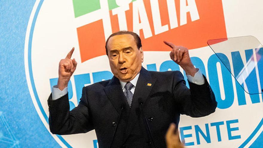 El fiscal pide seis años de cárcel para Berlusconi por sobornos
