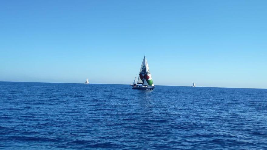 "Nuestro objetivo es llegar cuanto antes a la costa de Grecia en busca de refugio"