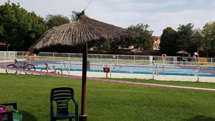 Fallece un joven de Villafranca de 20 años ahogado en las piscinas municipales