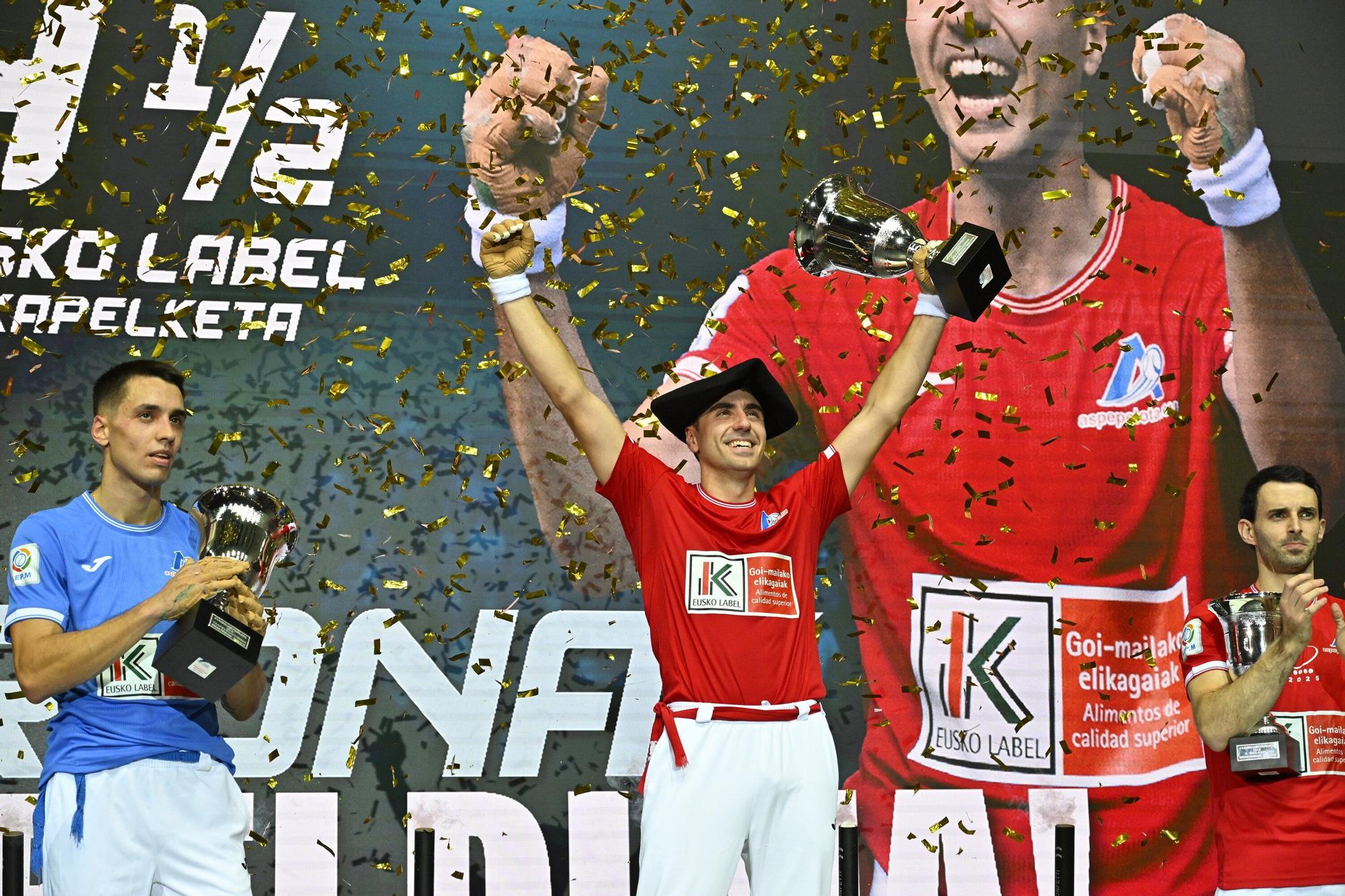 En imágenes: Etxeberria se hace con su primera txapela del Cuatro y Medio en Bilbao (22 - 11)