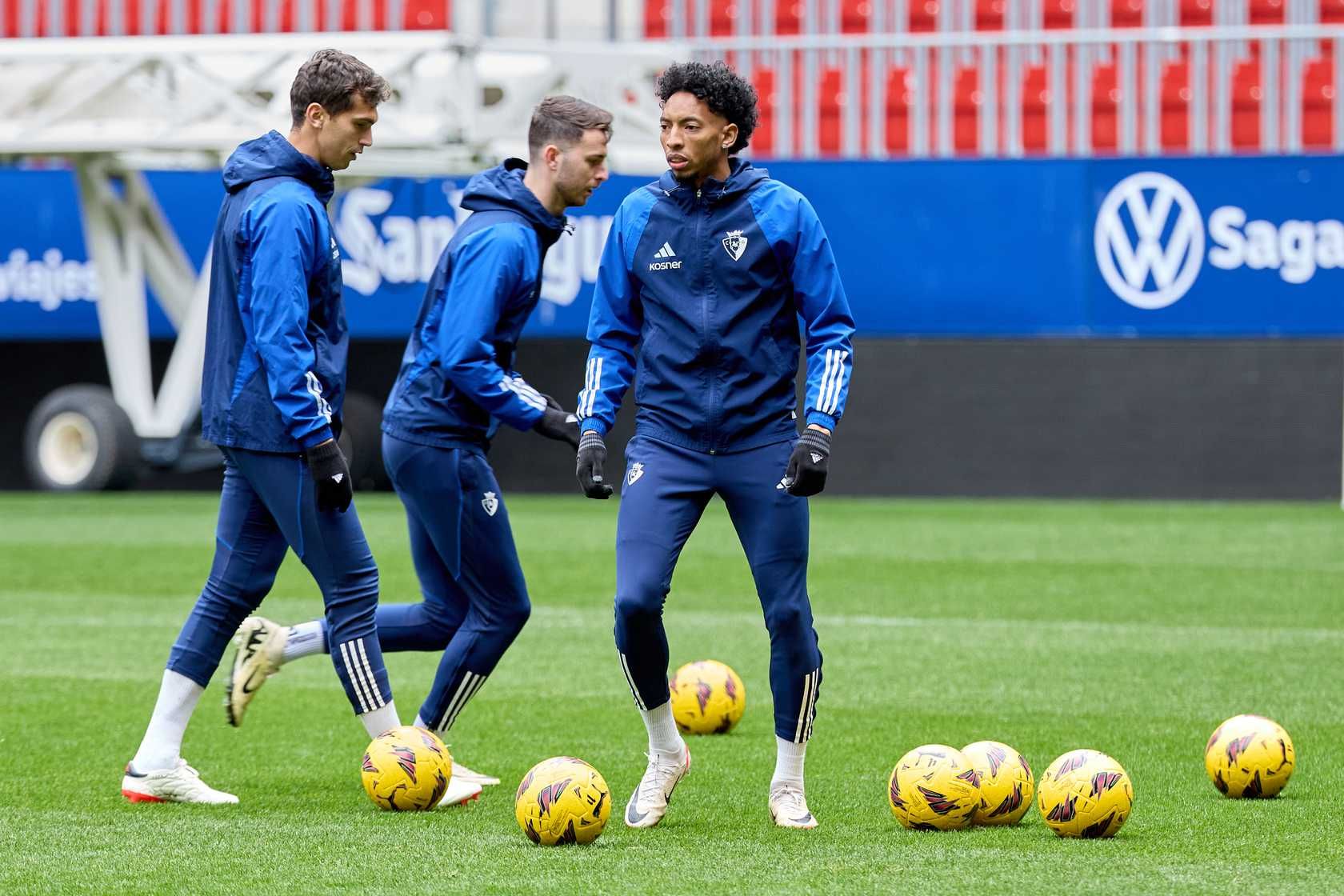 Osasuna se encierra en El Sadar para preparse contra la Real Sociedad