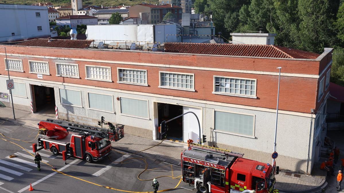 Incendio en la papelera de Villava