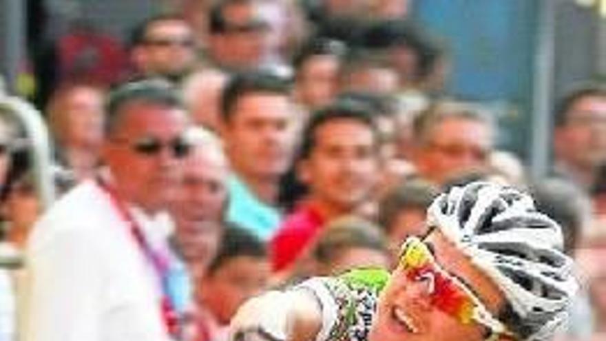 Leire Olaberria se impusó al sprint en la meta de Albacete.