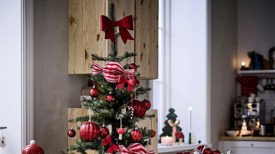 Imagen del árbol de Navidad Vinterfint de Ikea