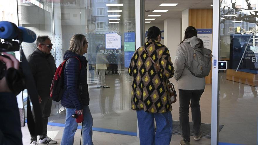 El 'Gordo' de Navidad llega a Villamanín con tres meses de retraso