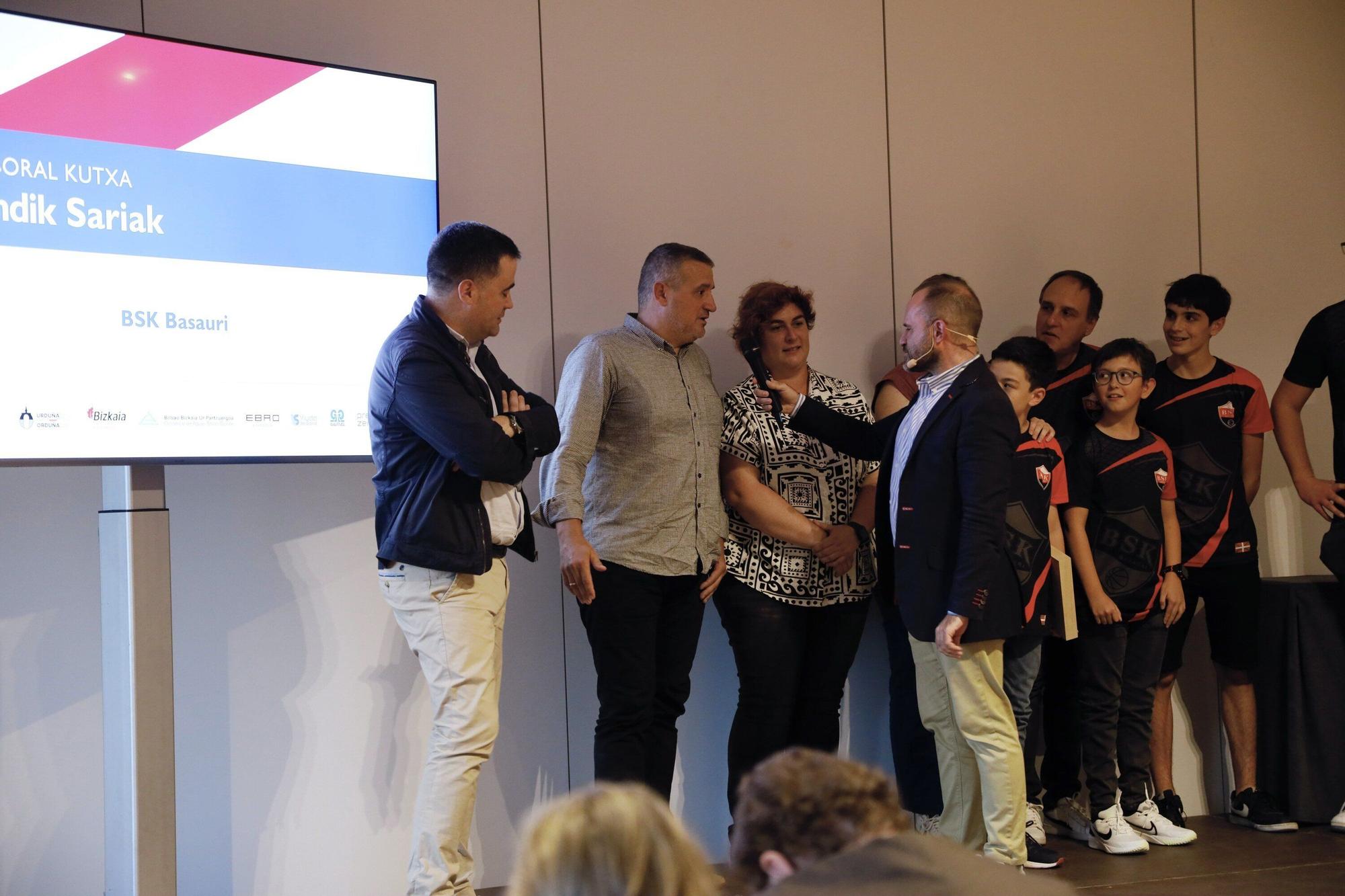 En imágenes: Entrega de los premios DEIA Laboral Kutxa Hemendik Sariak de la comarca Nerbioi-Ibaizabal