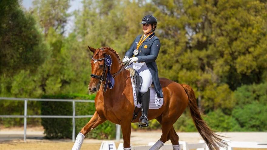 La jatabetarra Nile Urrutia, plata en el campeonato de España de doma