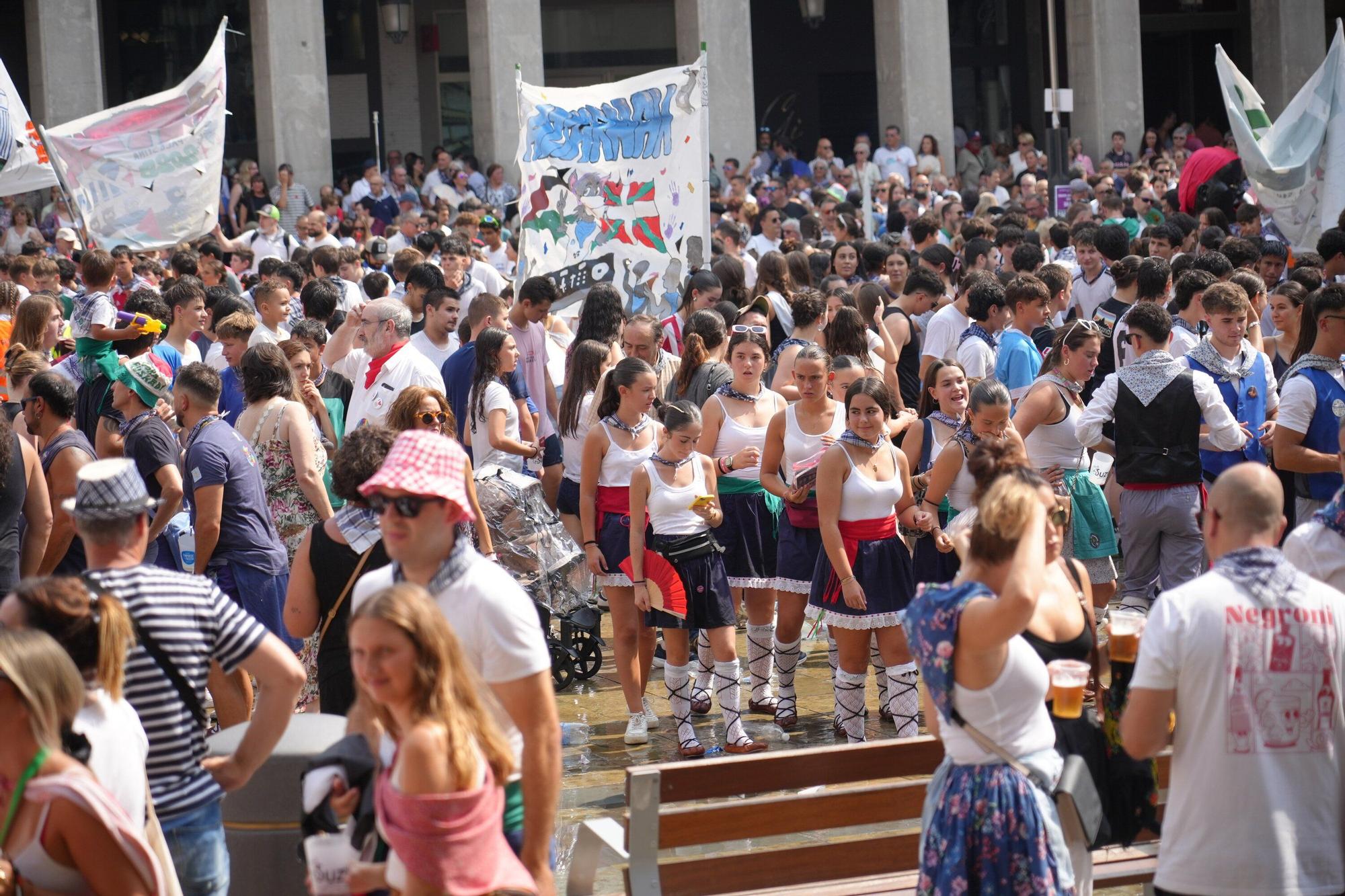 En imágenes: Llodio disfruta del Txupinazo