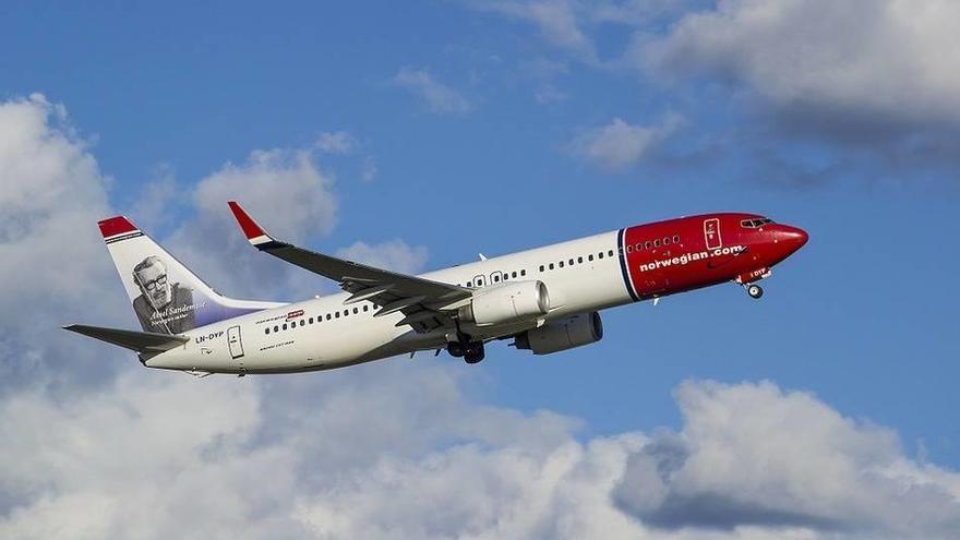 IAG compra el 4,6% de la aerolínea Norwegian y abre la puerta a lanzar una OPA sobre el 100%